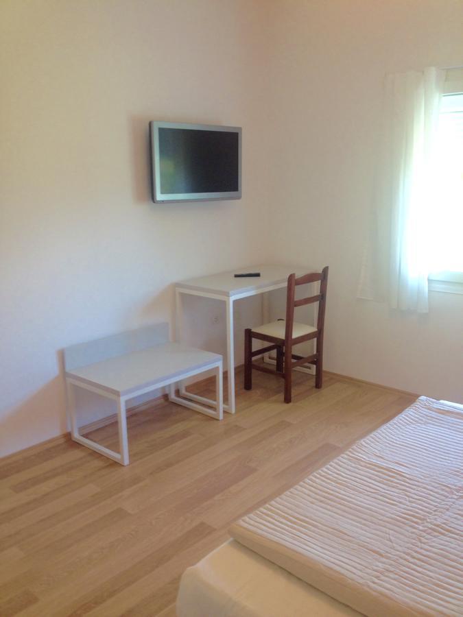 Amberyellowbnb Shkodër Buitenkant foto