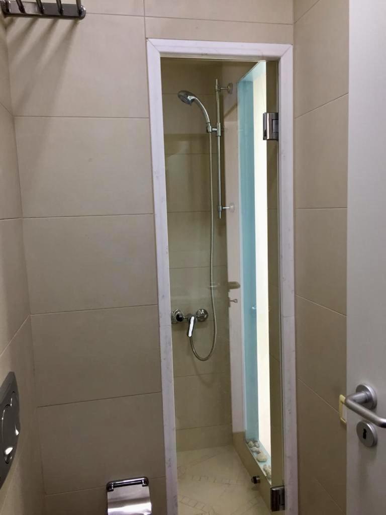 Amberyellowbnb Shkodër Buitenkant foto