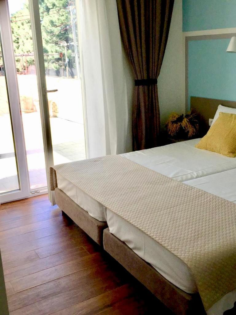 Amberyellowbnb Shkodër Buitenkant foto